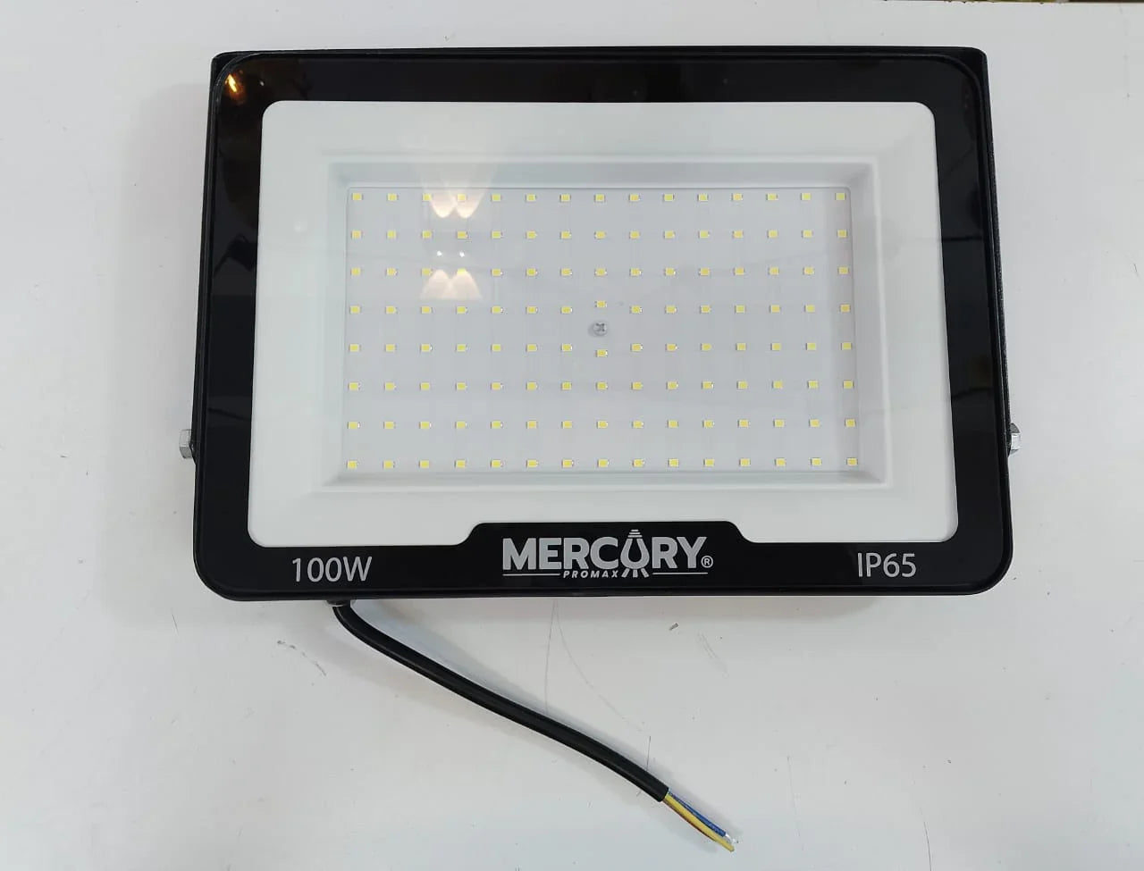 Reflector LED 100W Exteriores IP65 | Luz Blanca Potente 9000 Lúmenes